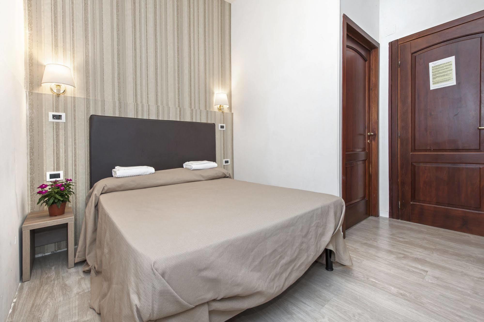 Hotel Il Castelletto Roma Exterior foto